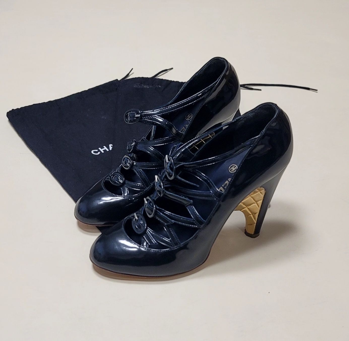 CHANEL Pendant Pumps [Genuine] SKU12345
